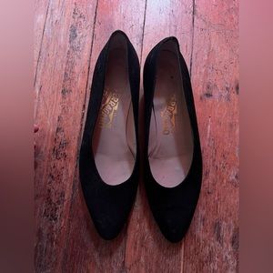 Vintage Salvatore Ferragamo Low Block Heel Suede Pattern Pumps